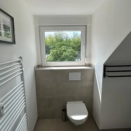 Frisch Renovierte Haldenblick Fuer 2-4 Personen, Zentral Gelegen *