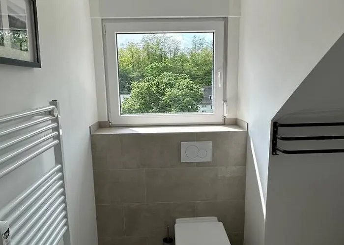 Frisch Renovierte Haldenblick Fuer 2-4 Personen, Zentral Gelegen *